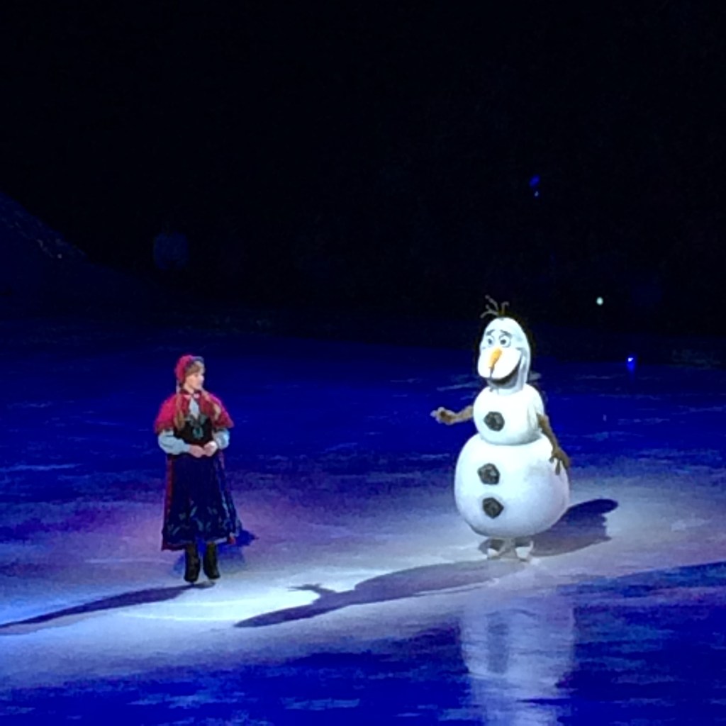 Holden's first trip to Disney on Ice @ohbotherblog