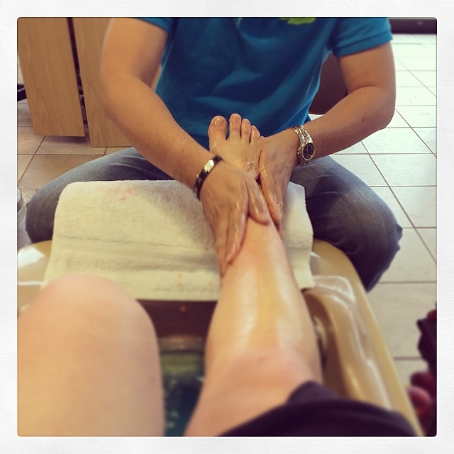 on still being pregnant aka things that don’t work to induce&nbsp;labor